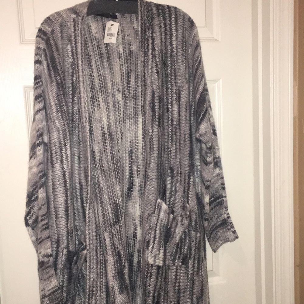 Sweater - Picture 2 of 3